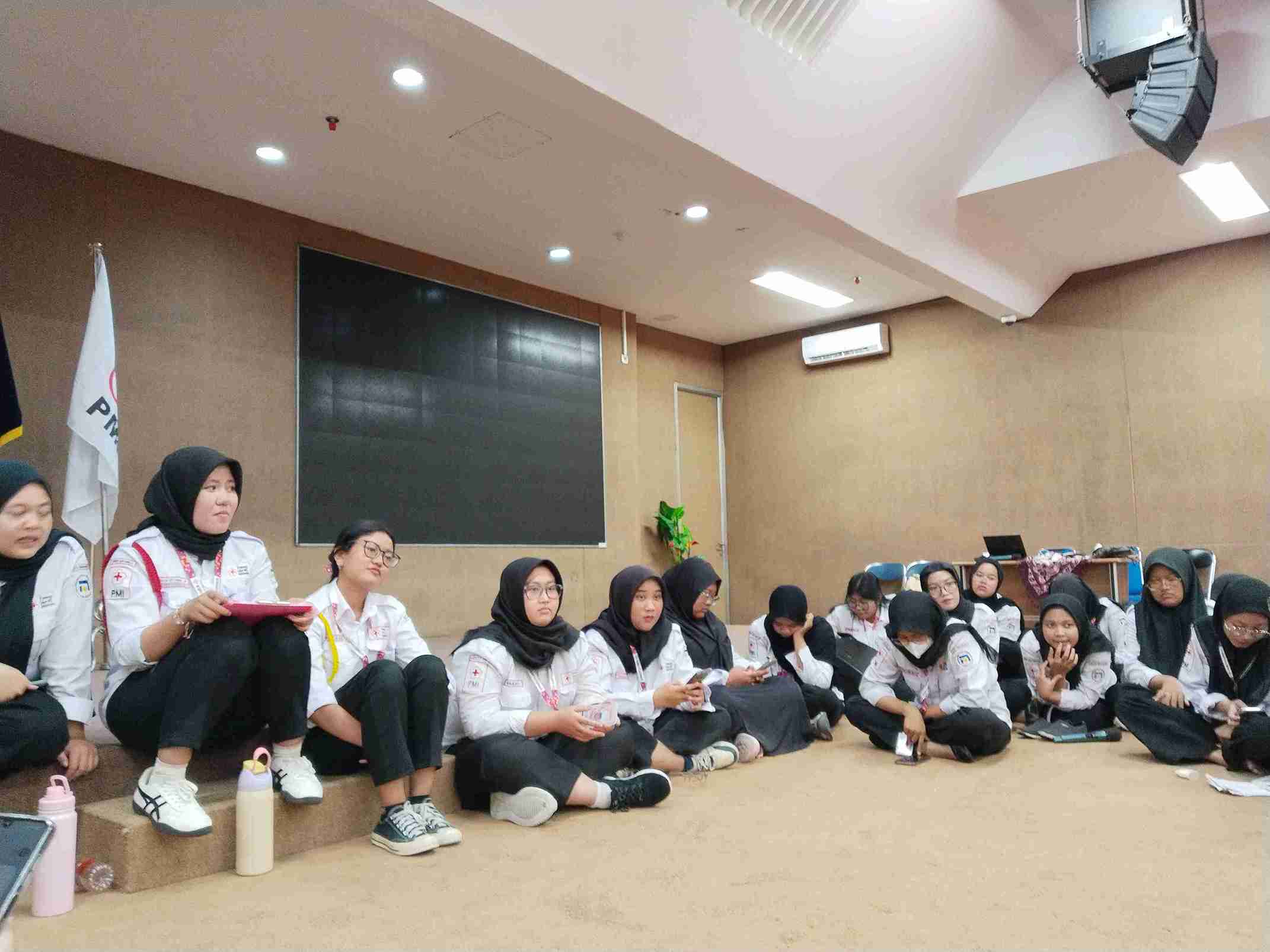 DINUS FIRS AID EDUCATION COMPETITION